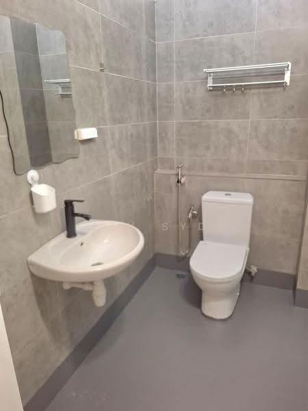 2-storey Terraced House for Rent in Dengkil (Selangor) - Jeev Syds - Bathroom - PropertyGuru.com.my