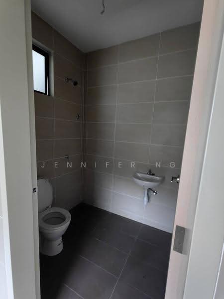 Cluster House for Sale in Iskandar Puteri (Nusajaya) (Johor) - Jennifer Ng - Bathroom - PropertyGuru.com.my