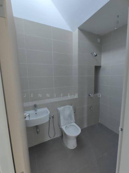 Cluster House for Sale in Iskandar Puteri (Nusajaya) (Johor) - Jennifer Ng - Bathroom - PropertyGuru.com.my