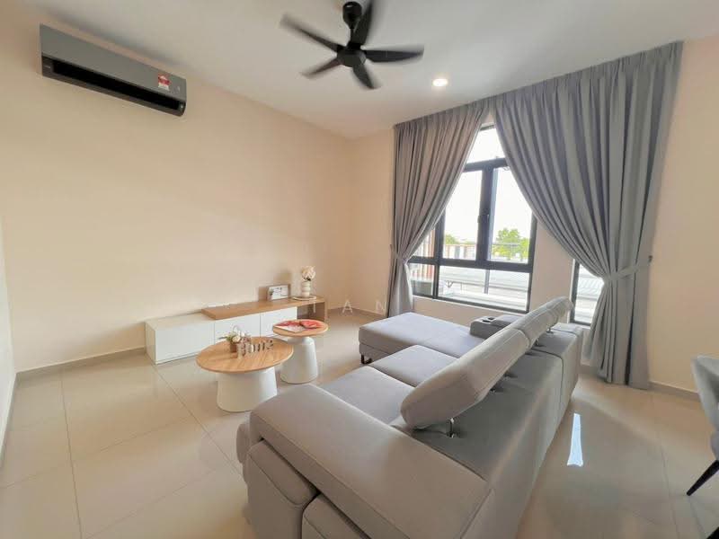 Kondominium untuk Disewa di The Parque Residences - Tan Wei Chuen - Living Room - PropertyGuru.com.my