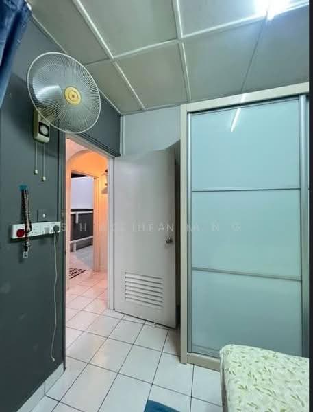 1.5-storey Terraced House for Sale in Taman Molek (Johor Bahru) - Glenn Woo - Interior - PropertyGuru.com.my