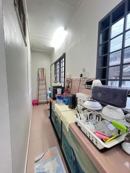 1.5-storey Terraced House for Sale in Taman Molek (Johor Bahru) - Glenn Woo - PropertyGuru.com.my