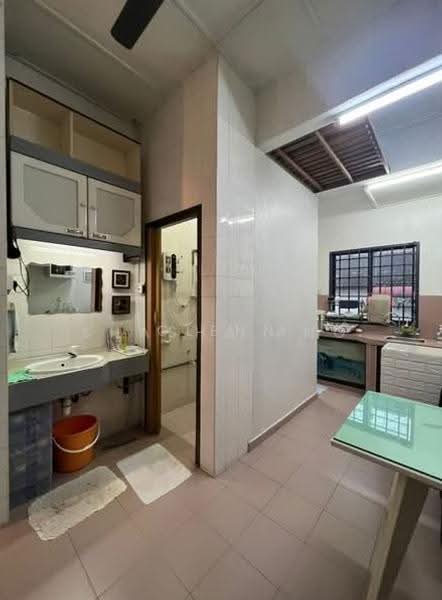 1.5-storey Terraced House for Sale in Taman Molek (Johor Bahru) - Glenn Woo - PropertyGuru.com.my