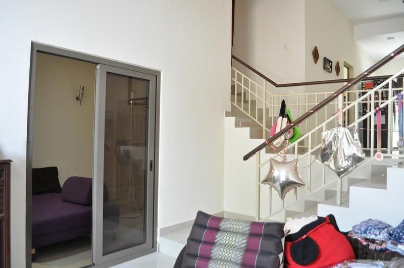 Rumah Teres 2-Tingkat untuk Dijual di Kota Kemuning (Shah Alam) - ET Cheah - Living Hall - PropertyGuru.com.my