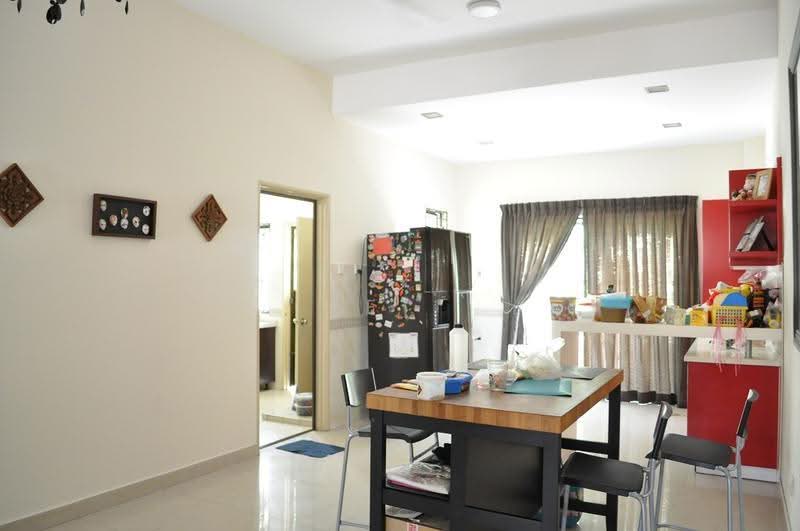 Rumah Teres 2-Tingkat untuk Dijual di Kota Kemuning (Shah Alam) - ET Cheah - Dining Hall - PropertyGuru.com.my