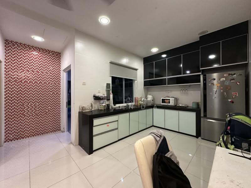 2.5-storey Terraced House for Sale in Bandar Mahkota Cheras (Cheras) - Melinda Goh - Kitchen - PropertyGuru.com.my