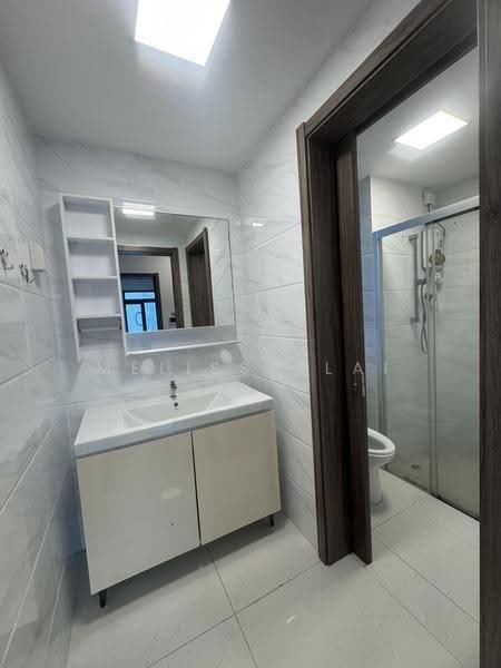 Apartment for Rent at Starview Bay @ Forest City - Melissa Lai - Bathroom - PropertyGuru.com.my