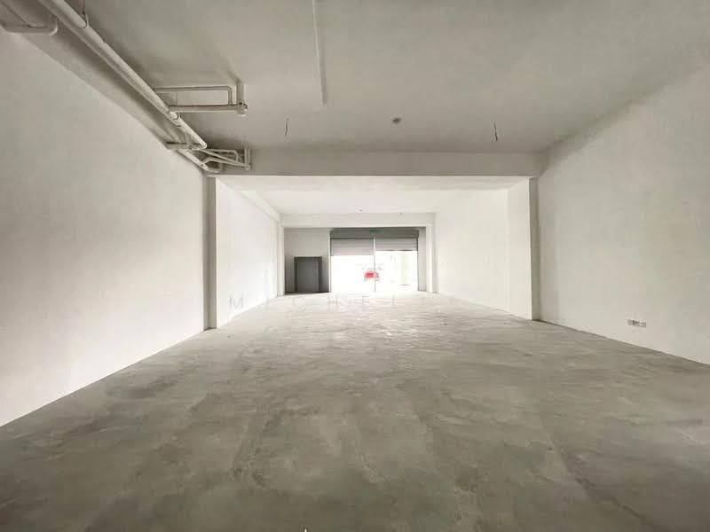 Shop for Rent in Balakong (Selangor) - Michelle Teoh - Interior - PropertyGuru.com.my
