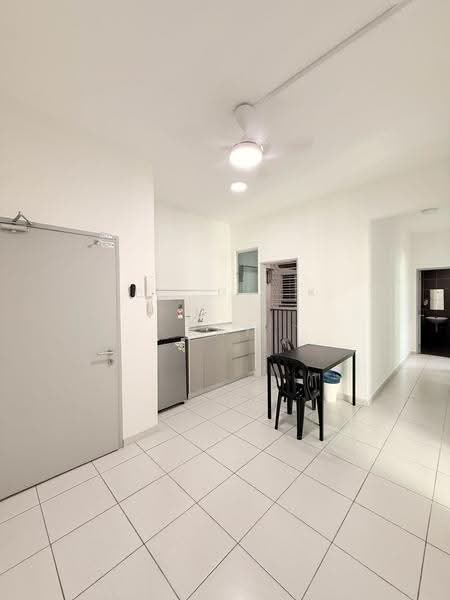 Kediaman Servis untuk Disewa di The Zizz @ Damansara North - Ray Chong - Kitchen - PropertyGuru.com.my