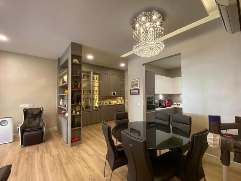 Kondominium untuk Dijual di The LIGHT COLLECTION II - Welson Teh - Dining Room - PropertyGuru.com.my