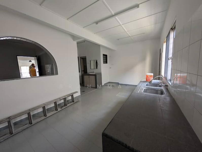 Rumah Teres untuk Disewa di Wangsa Baiduri (Subang Jaya) - Brahmma . - Kitchen - PropertyGuru.com.my