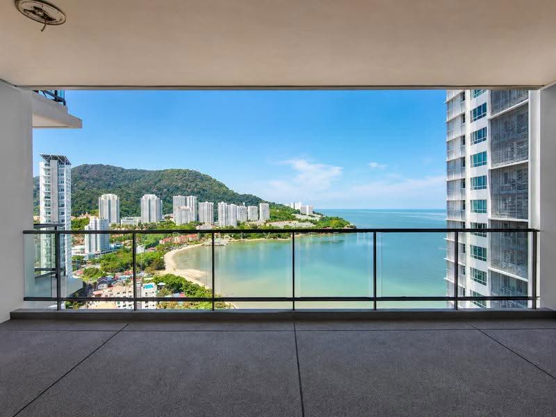 Kondominium untuk Dijual di Infinity Beachfront Condominium - Billy Teh - Balcony - PropertyGuru.com.my