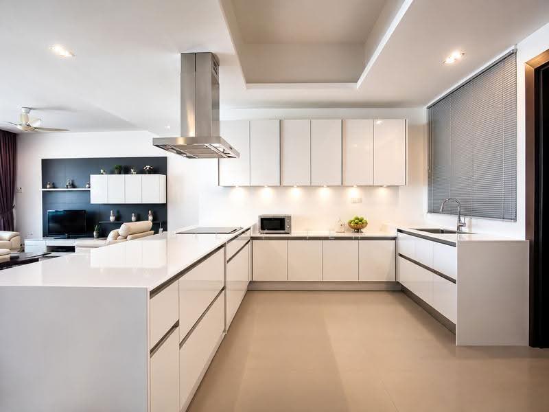Kondominium untuk Dijual di Infinity Beachfront Condominium - Billy Teh - Kitchen - PropertyGuru.com.my
