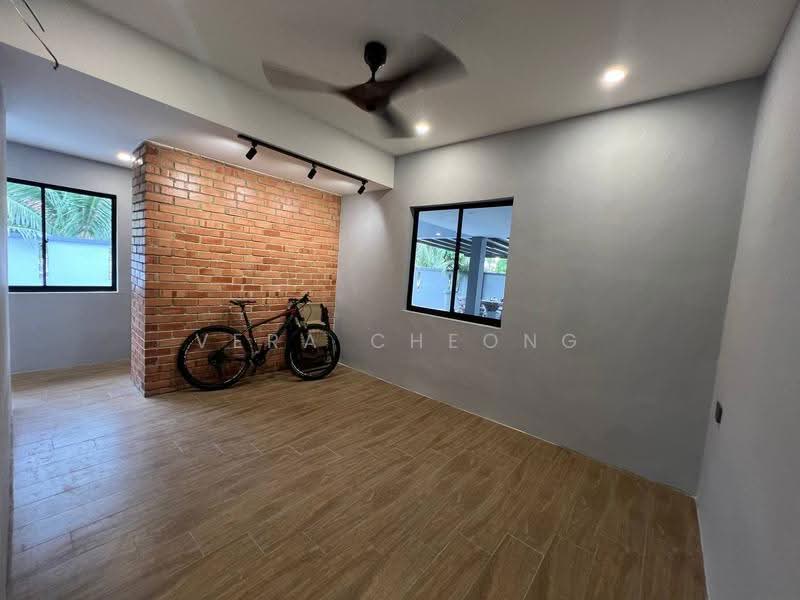 1.5-storey Terraced House for Sale in Taman Molek (Johor Bahru) - Vera Cheong - Interior - PropertyGuru.com.my