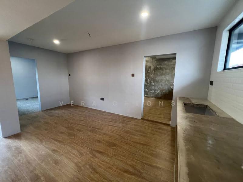 1.5-storey Terraced House for Sale in Taman Molek (Johor Bahru) - Vera Cheong - Interior - PropertyGuru.com.my