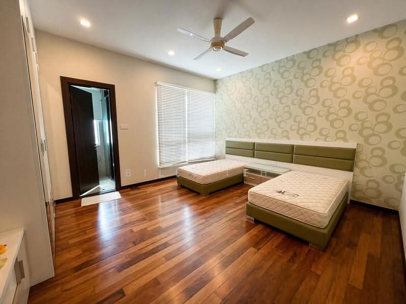 Kondominium untuk Dijual di Infinity Beachfront Condominium - Billy Teh - Bedroom - PropertyGuru.com.my