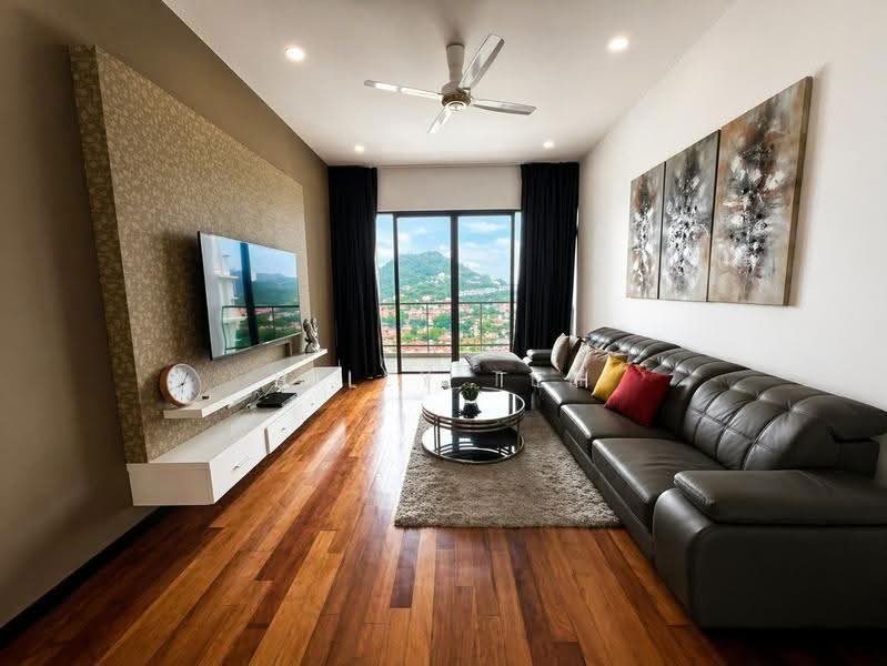 Kondominium untuk Dijual di Infinity Beachfront Condominium - Billy Teh - Living Room - PropertyGuru.com.my