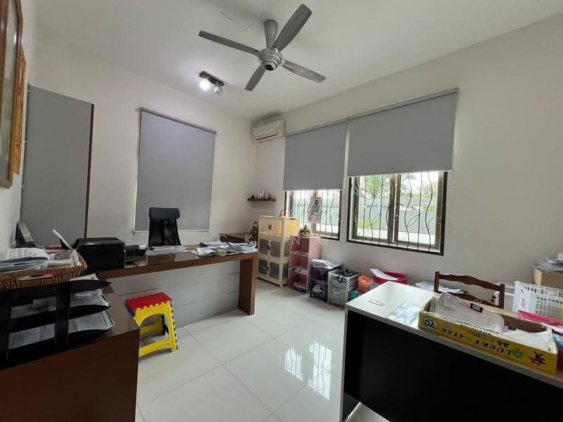 Bungalow House untuk Dijual di Permas Jaya (Johor) - CK Ng - Study - PropertyGuru.com.my