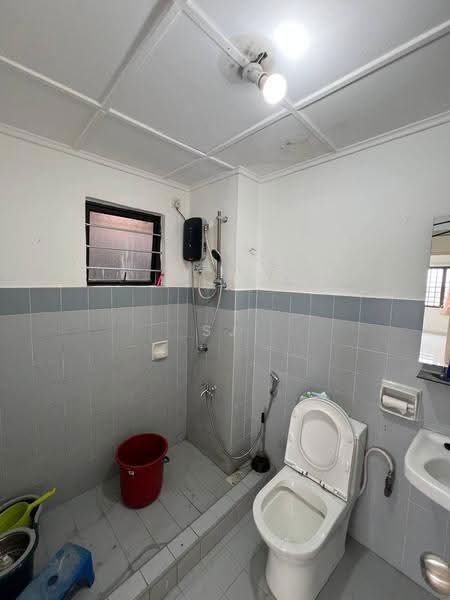 Pangsapuri untuk Disewa di Pan Vista - SJ CHAN - Bathroom - PropertyGuru.com.my
