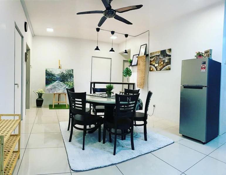 Kondominium untuk Disewa di Platinum Lake PV 20 - Alvin Sow - Dining Room - PropertyGuru.com.my