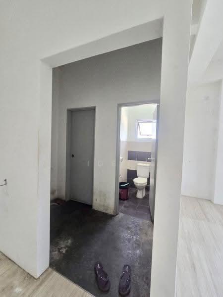 Semi-D Factory for Rent in Iskandar Puteri (Nusajaya) (Johor) - Iden Tan - Bathroom - PropertyGuru.com.my