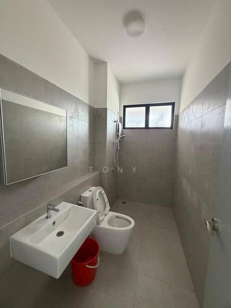2-storey Terraced House for Rent in Austin Crest (Johor Bahru) - Tony Lim - Bathroom - PropertyGuru.com.my
