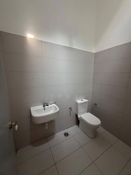 2-storey Terraced House for Rent in Austin Crest (Johor Bahru) - Tony Lim - Bathroom - PropertyGuru.com.my