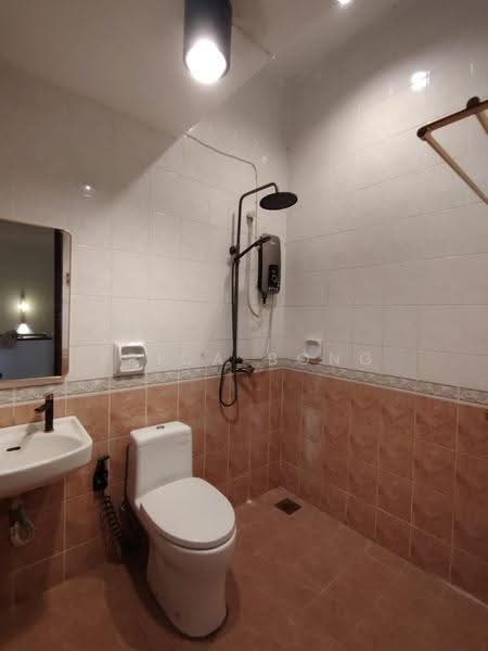 2-storey Terraced House for Rent in Kuching (Sarawak) - Erica Bong - Bathroom - PropertyGuru.com.my