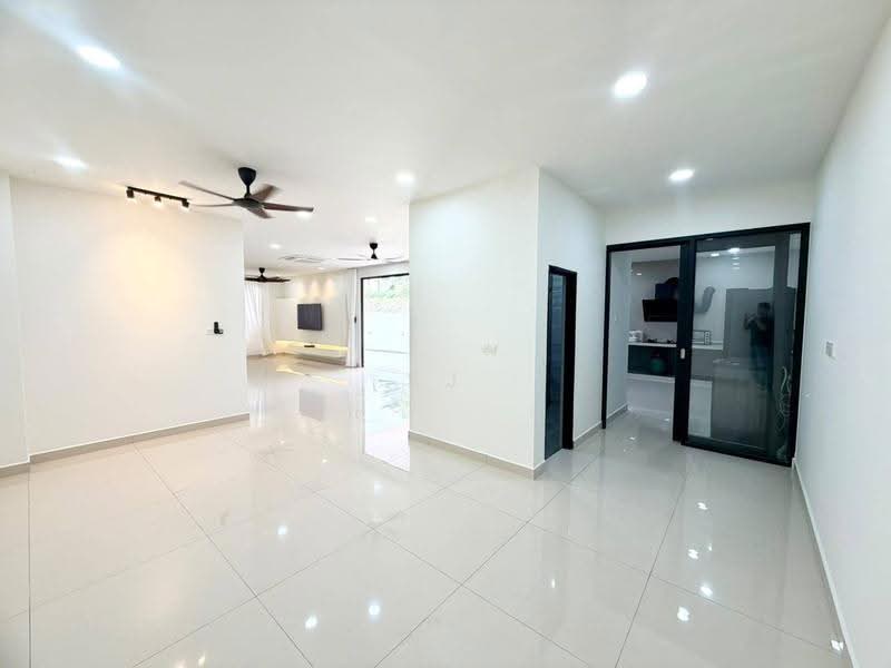 Cluster House for Rent in Skudai (Johor) - SJ CHAN - Living Room - PropertyGuru.com.my