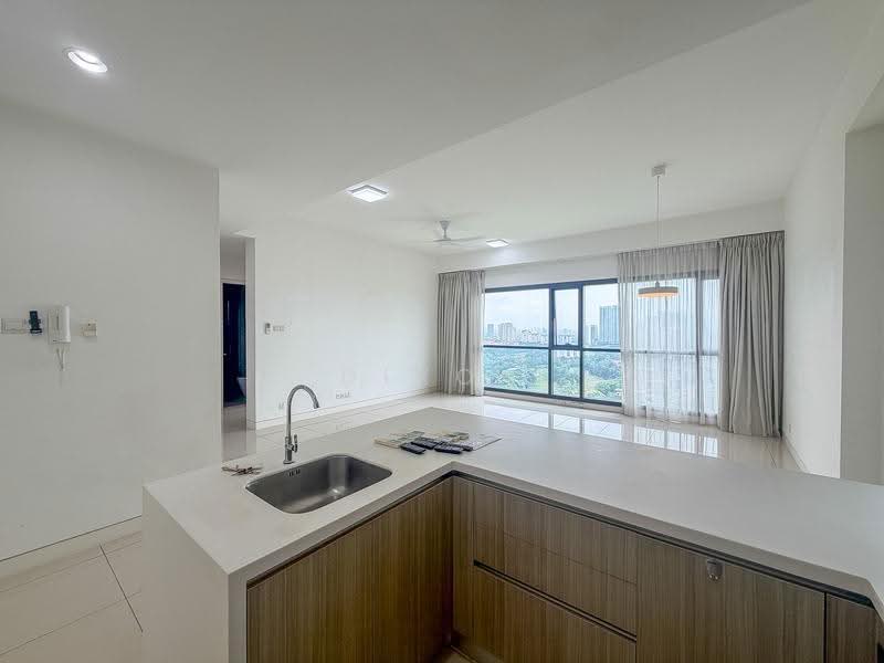 Kediaman Servis untuk Disewa di Tropicana Gardens - Dixon Loh - Living Room - PropertyGuru.com.my