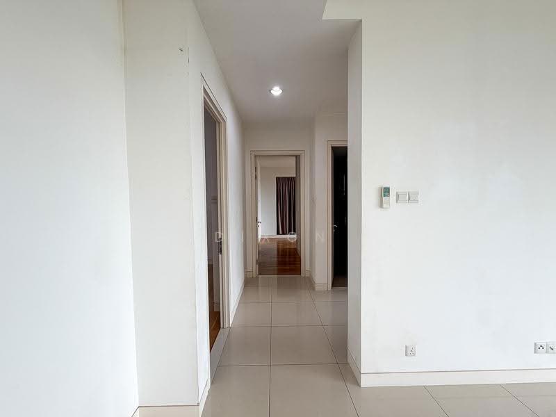 Kediaman Servis untuk Disewa di Tropicana Gardens - Dixon Loh - Corridor - PropertyGuru.com.my