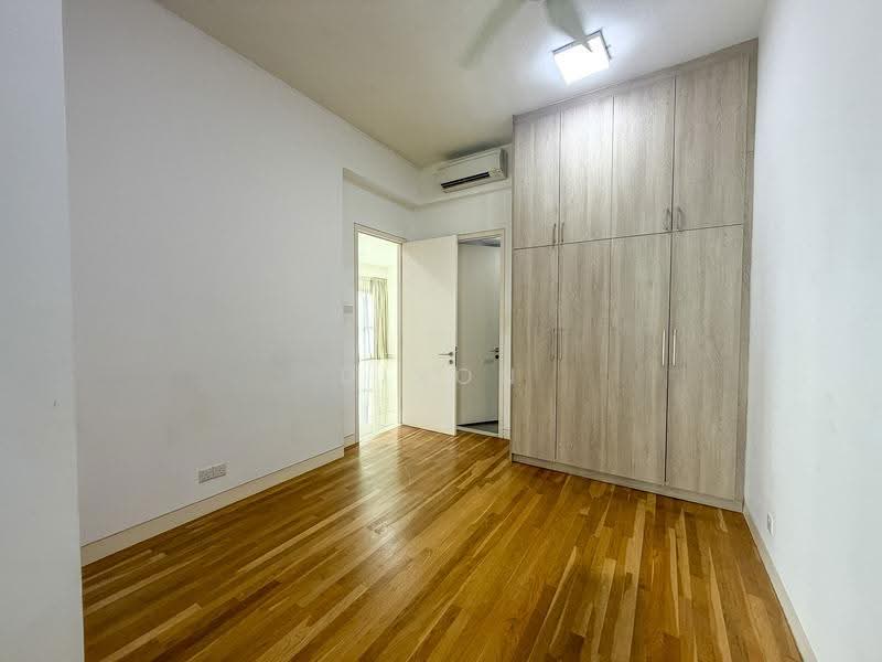Kediaman Servis untuk Disewa di Tropicana Gardens - Dixon Loh - Bedroom - PropertyGuru.com.my