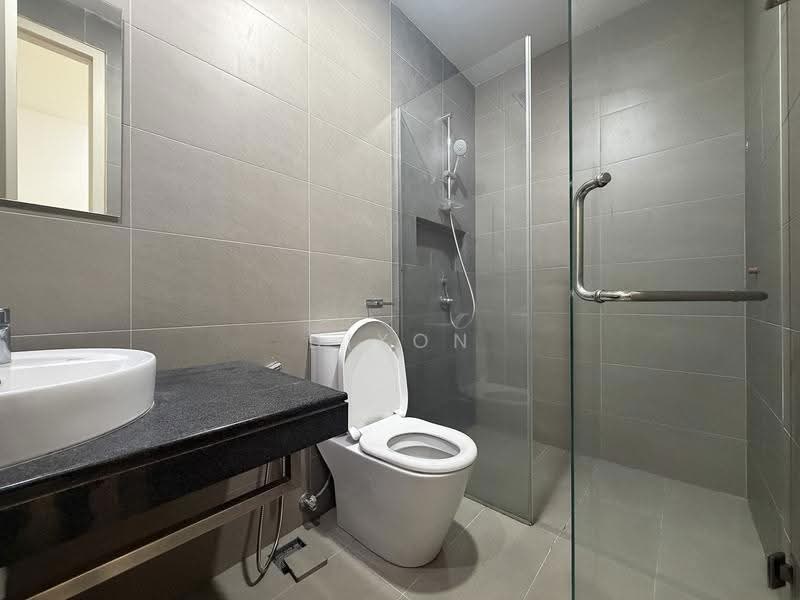 Kediaman Servis untuk Disewa di Tropicana Gardens - Dixon Loh - Bathroom - PropertyGuru.com.my