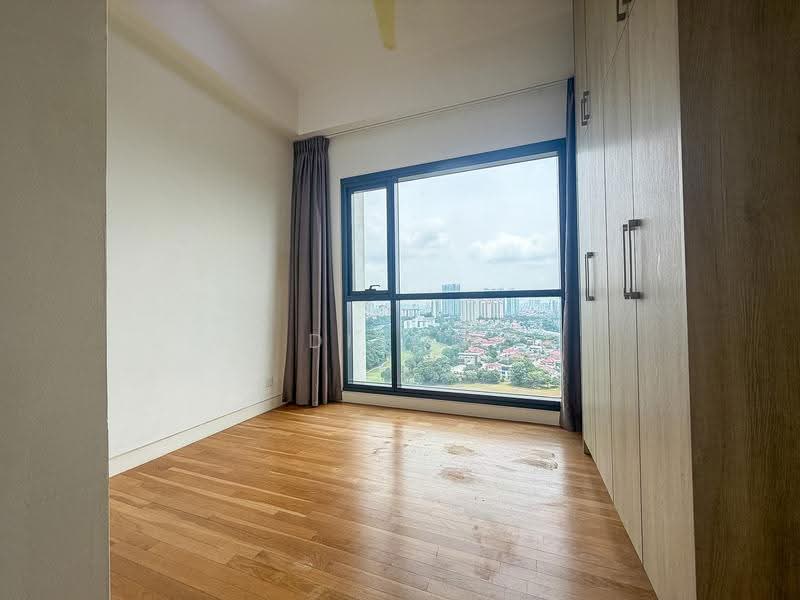 Kediaman Servis untuk Disewa di Tropicana Gardens - Dixon Loh - Bedroom - PropertyGuru.com.my
