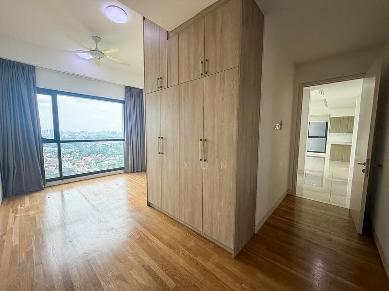 Kediaman Servis untuk Disewa di Tropicana Gardens - Dixon Loh - Bedroom - PropertyGuru.com.my