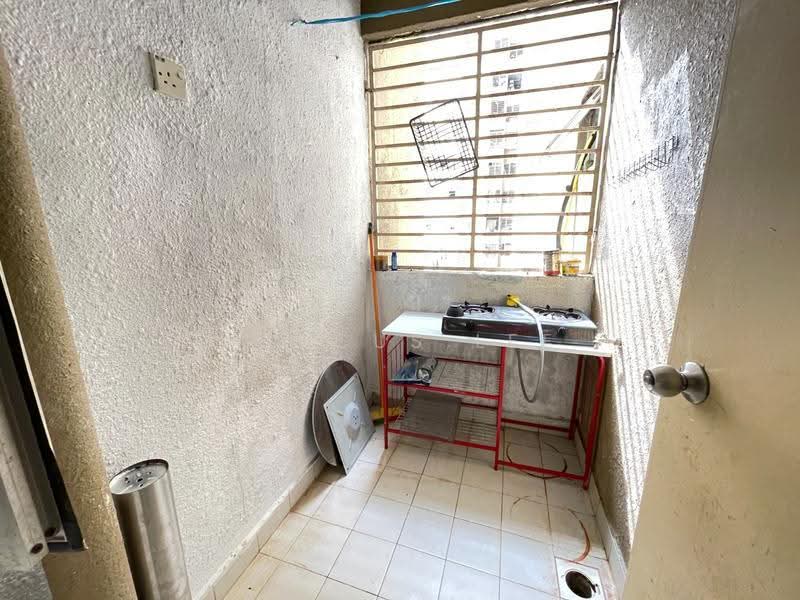Kondominium untuk Dijual di Magna Ville - Marcus Lee - Kitchen - PropertyGuru.com.my