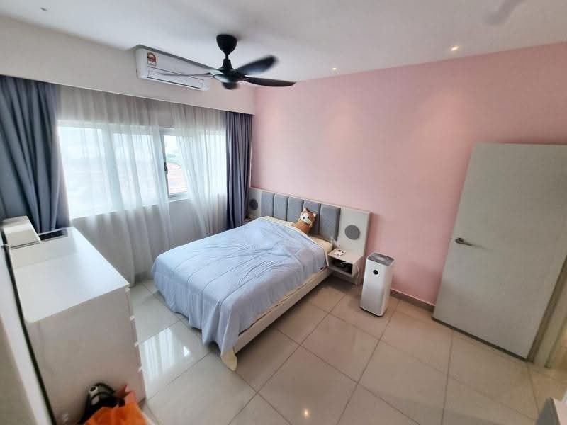 Kediaman Servis untuk Dijual di Galleria Equine Park - Kelvin Ng - Bedroom - PropertyGuru.com.my