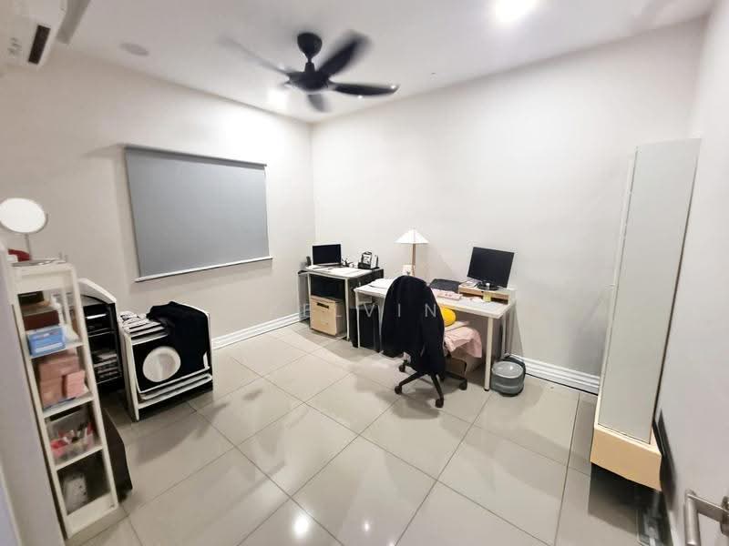 Kediaman Servis untuk Dijual di Galleria Equine Park - Kelvin Ng - Study - PropertyGuru.com.my