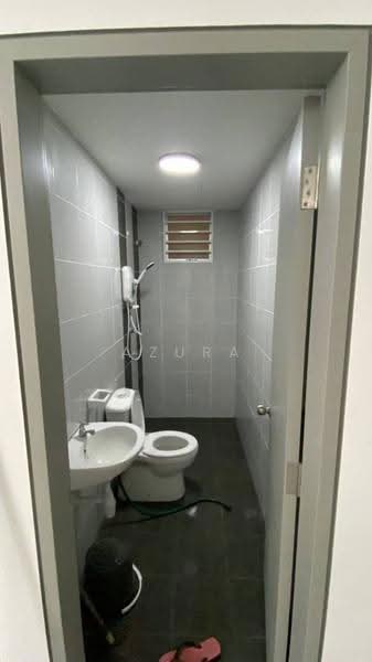 Apartment for Rent at Idaman Melur @ Cybersouth - Azura Hariri - Bathroom - PropertyGuru.com.my
