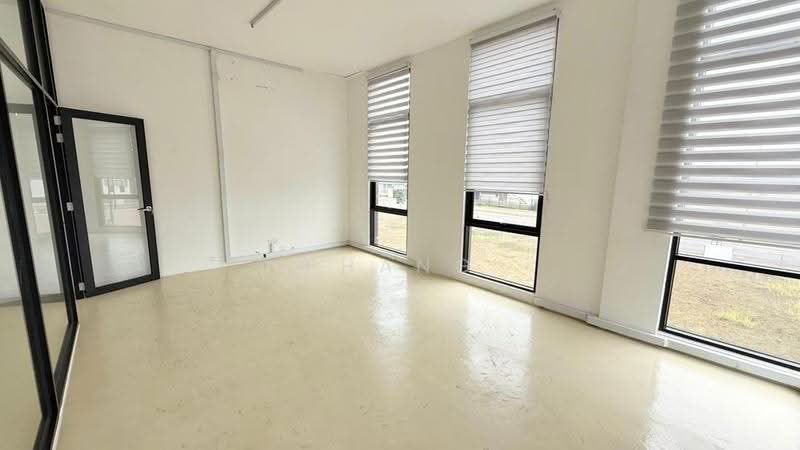 Semi-D Factory for Rent in Eco Business Park 2 Senai (Senai) - Phang Elainne - Interior - PropertyGuru.com.my