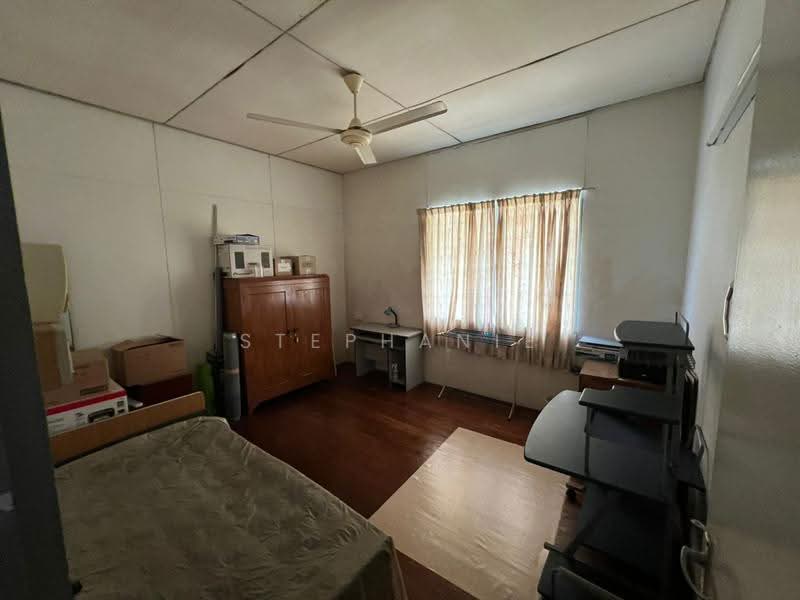 Rumah Teres 2-Tingkat untuk Dijual di Pulau Tikus (Penang) - Stephanie Lim - Bedroom - PropertyGuru.com.my