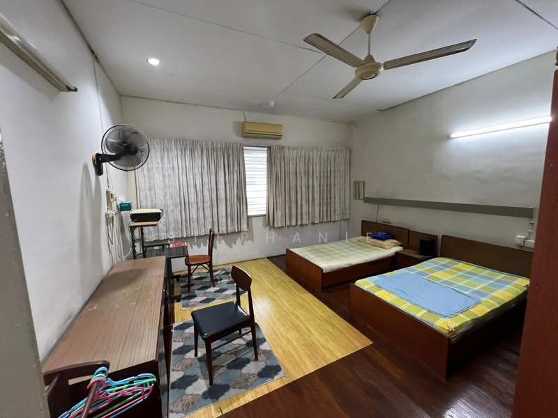 Rumah Teres 2-Tingkat untuk Dijual di Pulau Tikus (Penang) - Stephanie Lim - Bedroom - PropertyGuru.com.my
