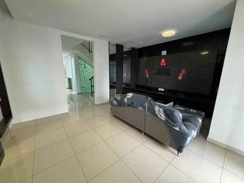 Rumah Teres 2-Tingkat untuk Dijual di Bandar Putra Jaya (Tebrau) - Nicholas Tey - Living Room - PropertyGuru.com.my