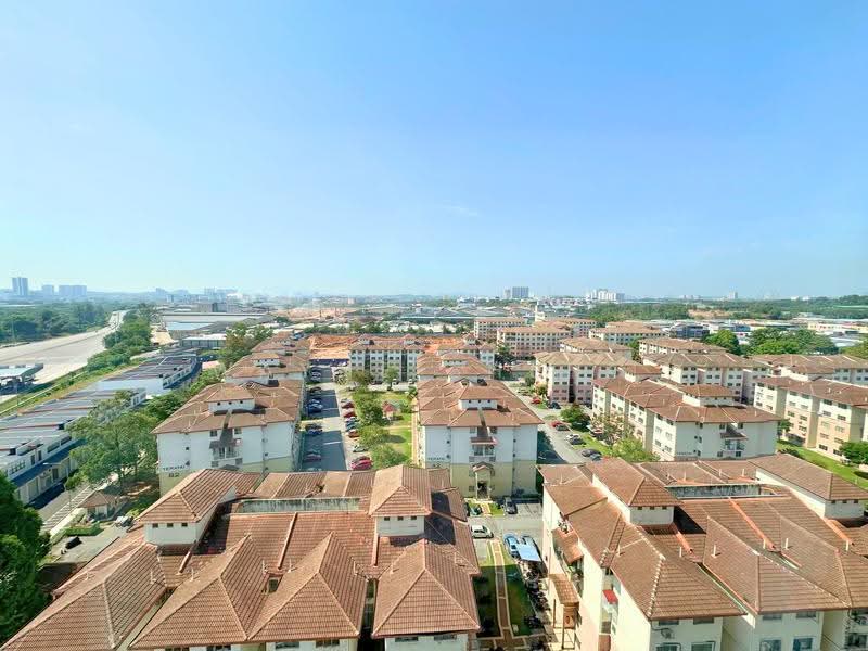Kediaman Servis untuk Dijual di Residensi Sutera 7 - WAYNE SHENG - Window view - PropertyGuru.com.my