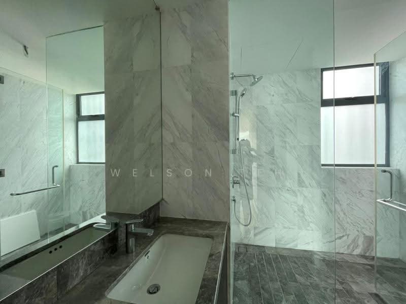 Kondominium untuk Dijual di The LIGHT COLLECTION II - Welson Teh - Bathroom - PropertyGuru.com.my