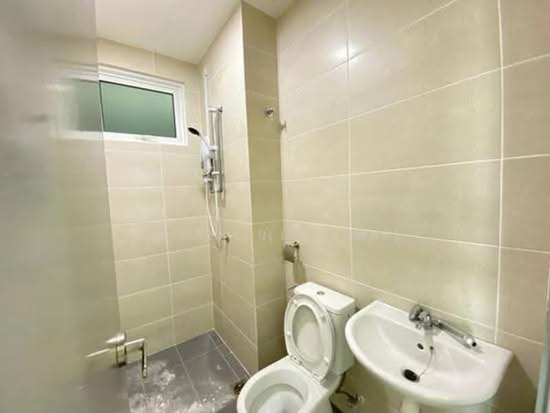 Condominium for Sale at Iris Residence - Michelle Lai - Bathroom - PropertyGuru.com.my