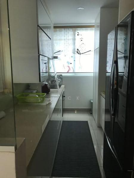 Condominium for Sale at 10 Island Resort - Jack Law - Kitchen - PropertyGuru.com.my