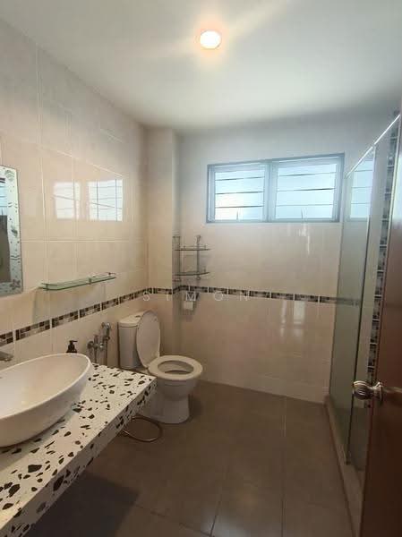 Bungalow House for Sale in SS1 (Petaling Jaya) - Simon Tan - Bathroom - PropertyGuru.com.my