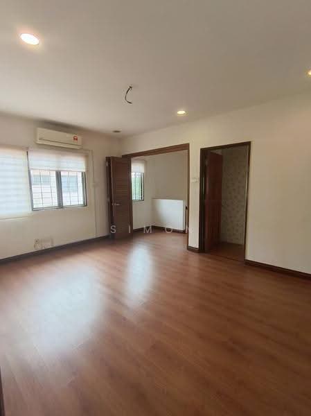 Bungalow House for Sale in SS1 (Petaling Jaya) - Simon Tan - Living Room - PropertyGuru.com.my