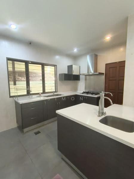 Bungalow House for Sale in SS1 (Petaling Jaya) - Simon Tan - Kitchen - PropertyGuru.com.my